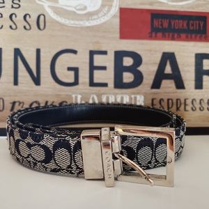 COACH Reversible Signature Belt